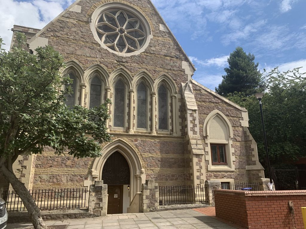 Property photo 1 of 6 Front