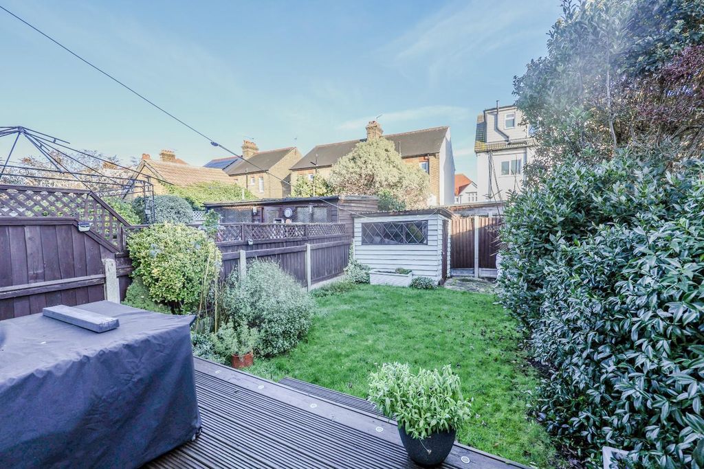 Property photo 3 of 24