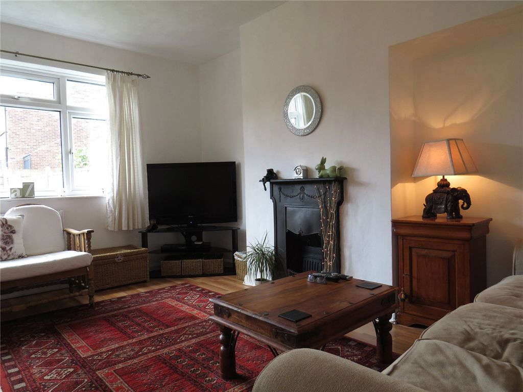 Property photo 2 of 14 Picture No. 12