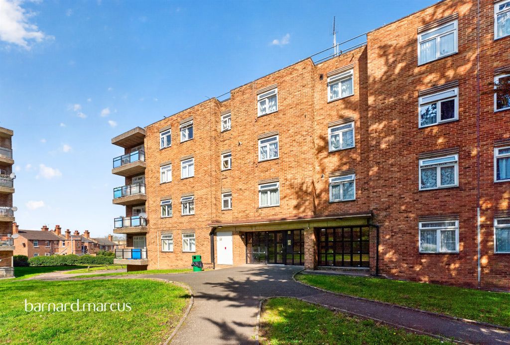 Property photo 1 of 12