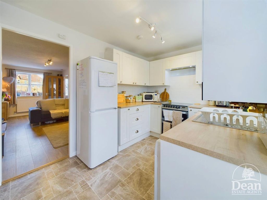 Property photo 3 of 11