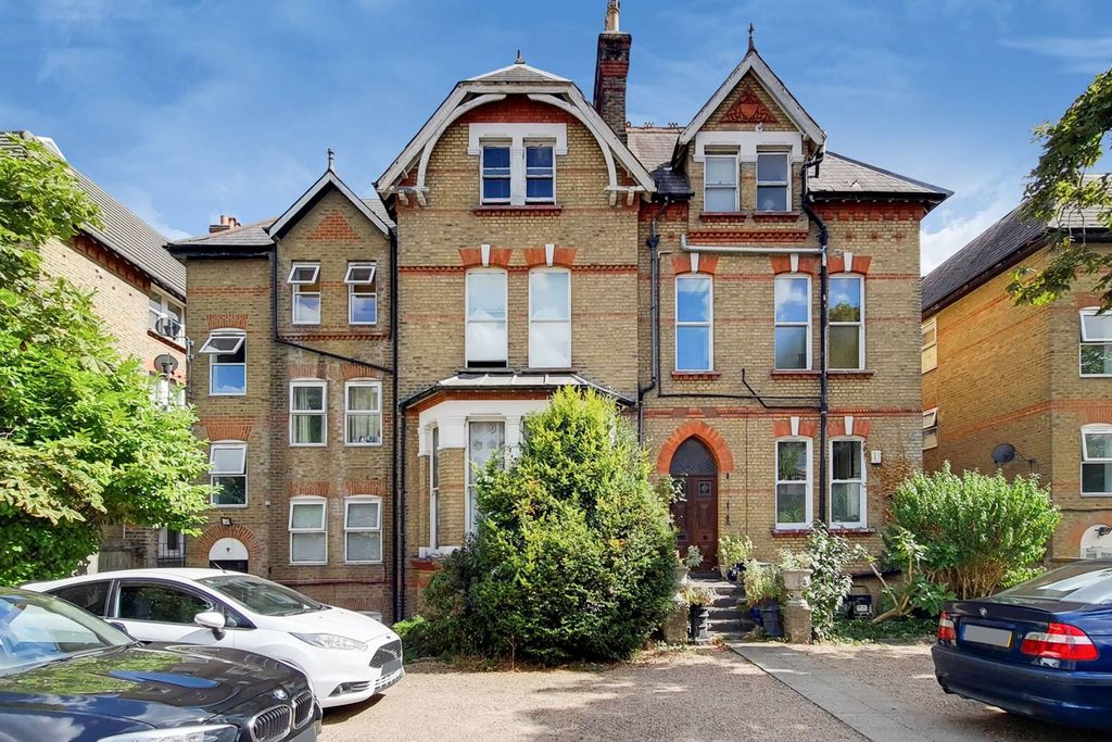 Property photo 2 of 9