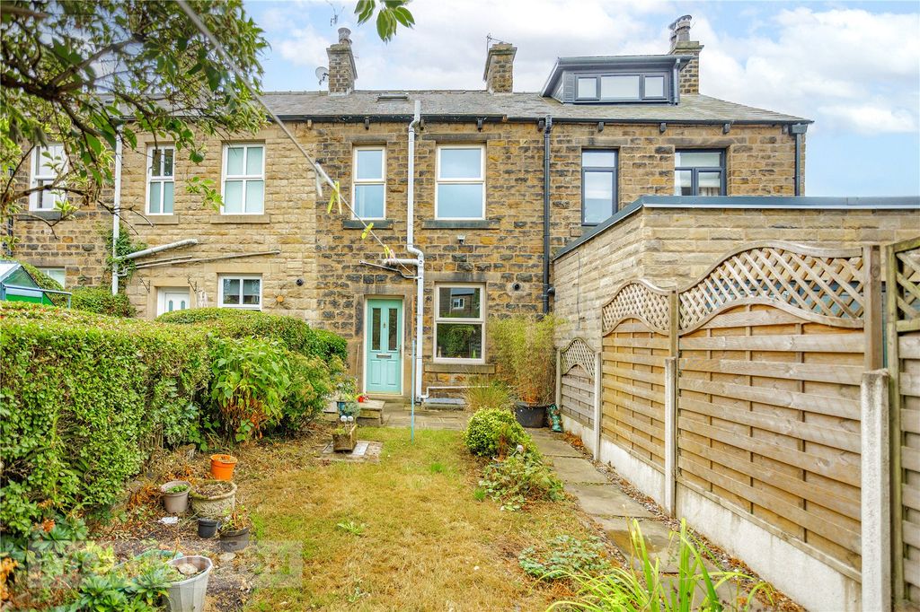 Property photo 2 of 14 Rear Garden
