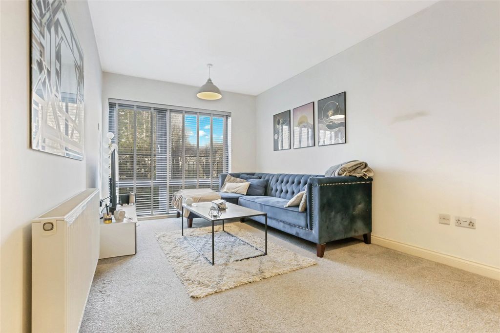 Property photo 2 of 13 2