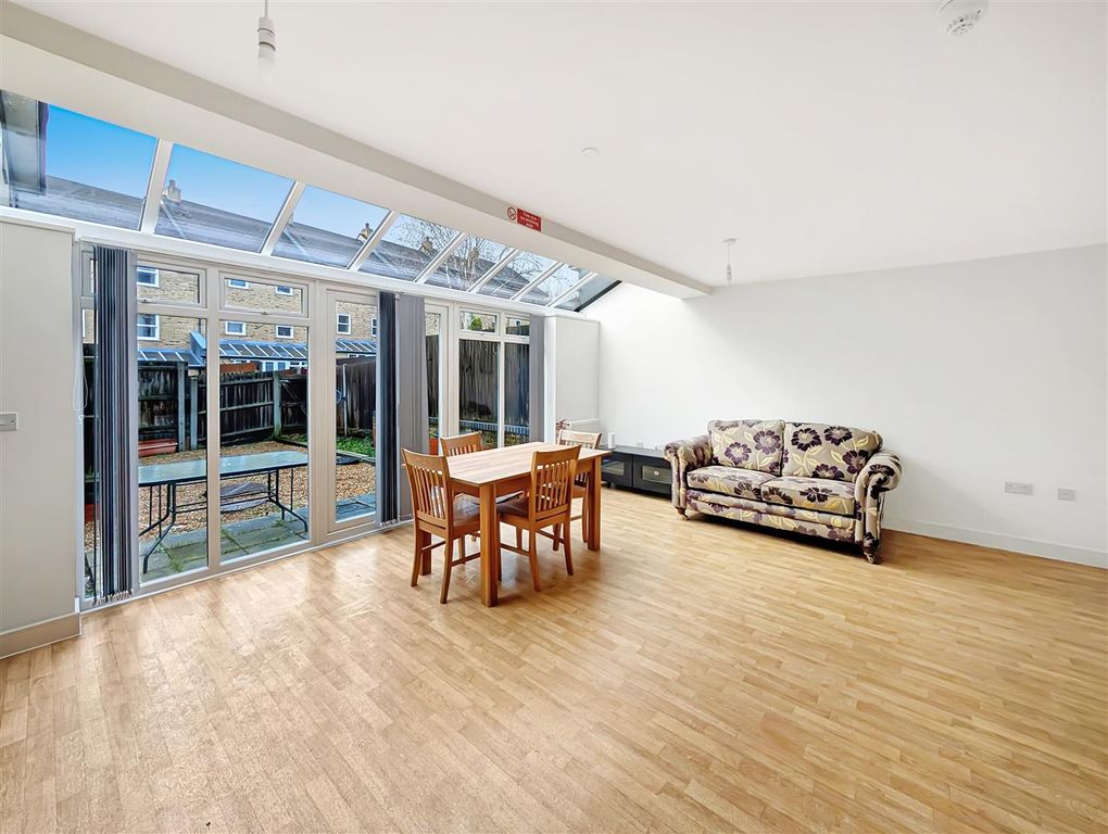 Property photo 3 of 17 Pxl_20260207_1605254152.Jpg