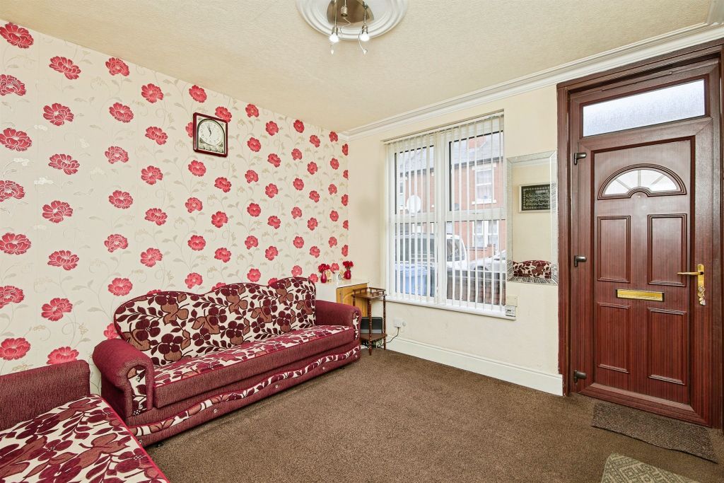 Property photo 3 of 17
