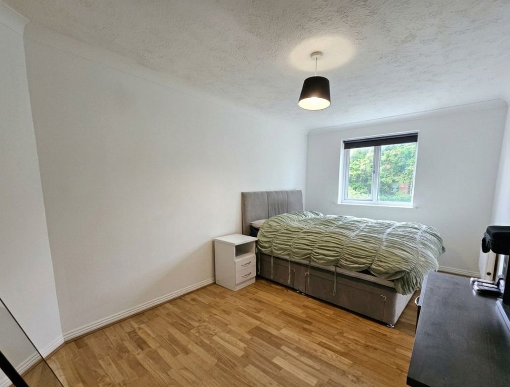 Property photo 3 of 12