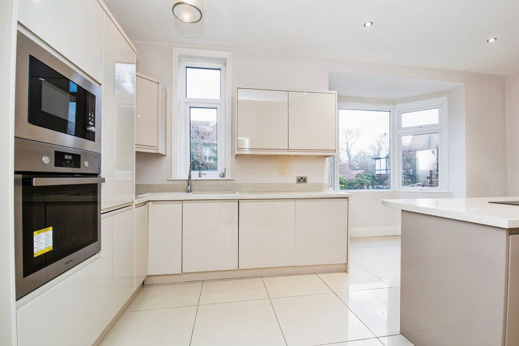 Property photo 2 of 16 Photography