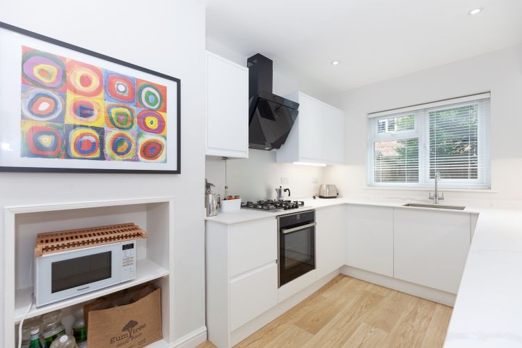 Property photo 1 of 8 207476