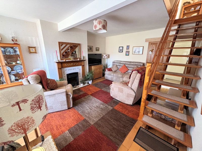 Property photo 3 of 32