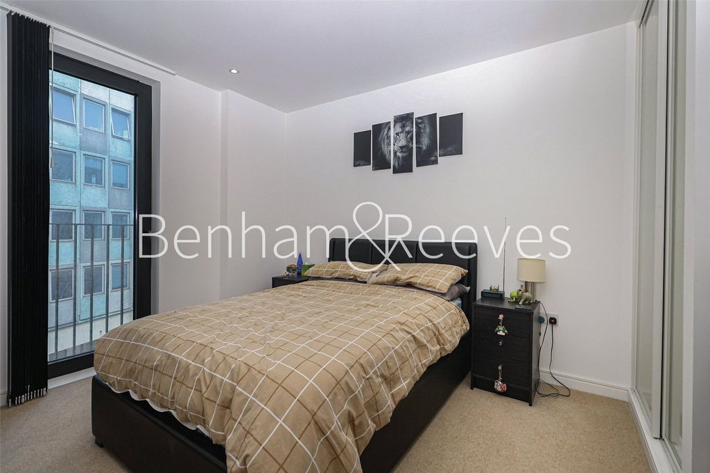 Property photo 2 of 17 Picture No. 01