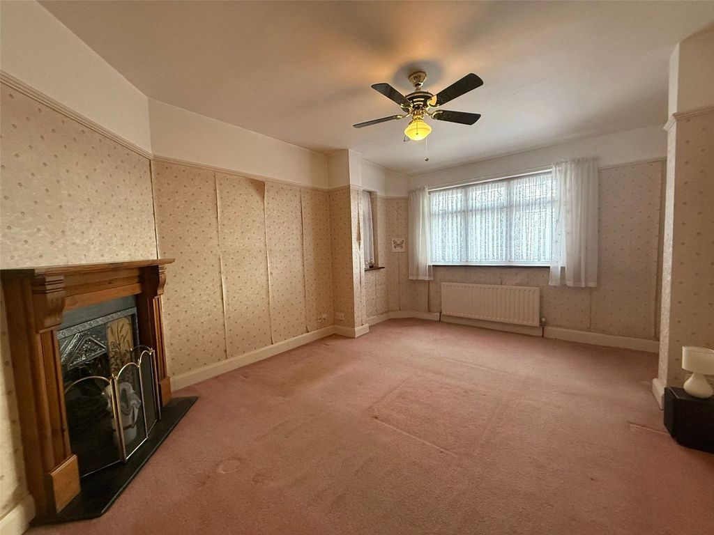 Property photo 2 of 16 Picture No. 33