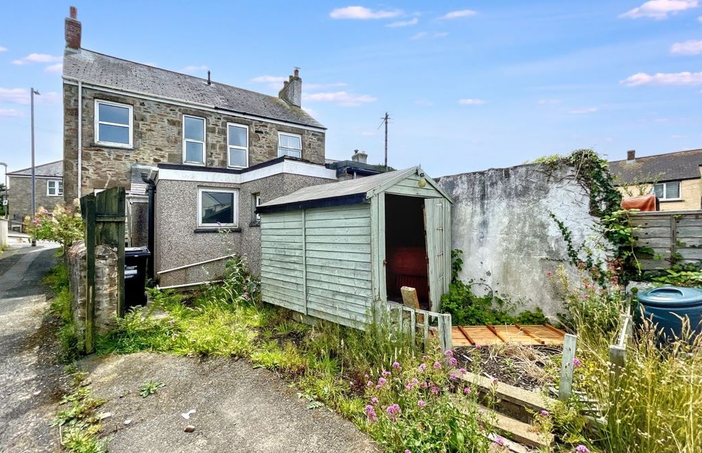 Property photo 2 of 14