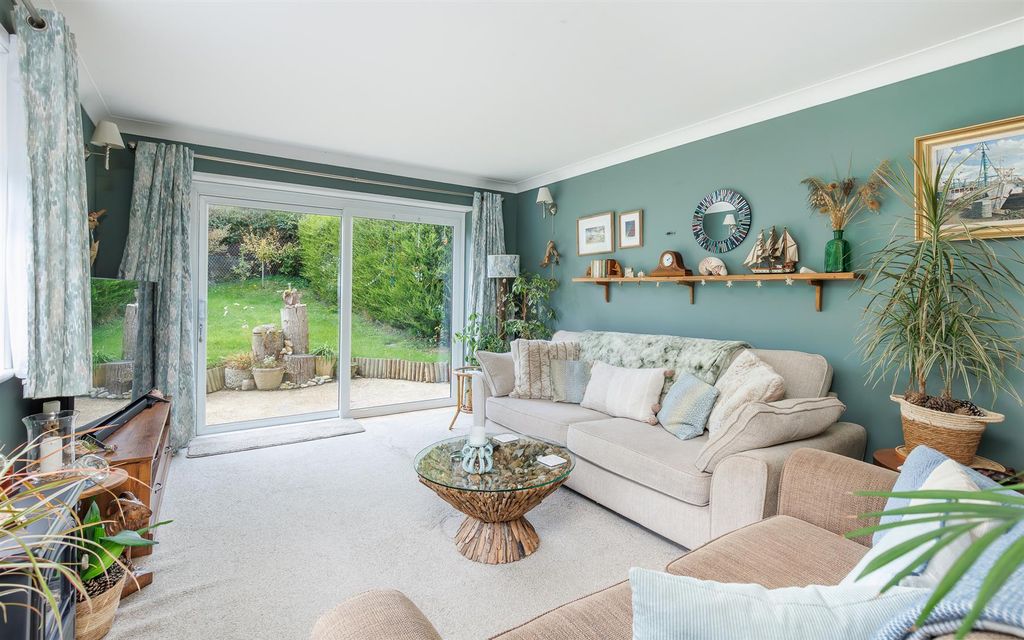 Property photo 2 of 15