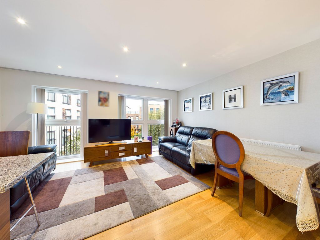 Property photo 3 of 13