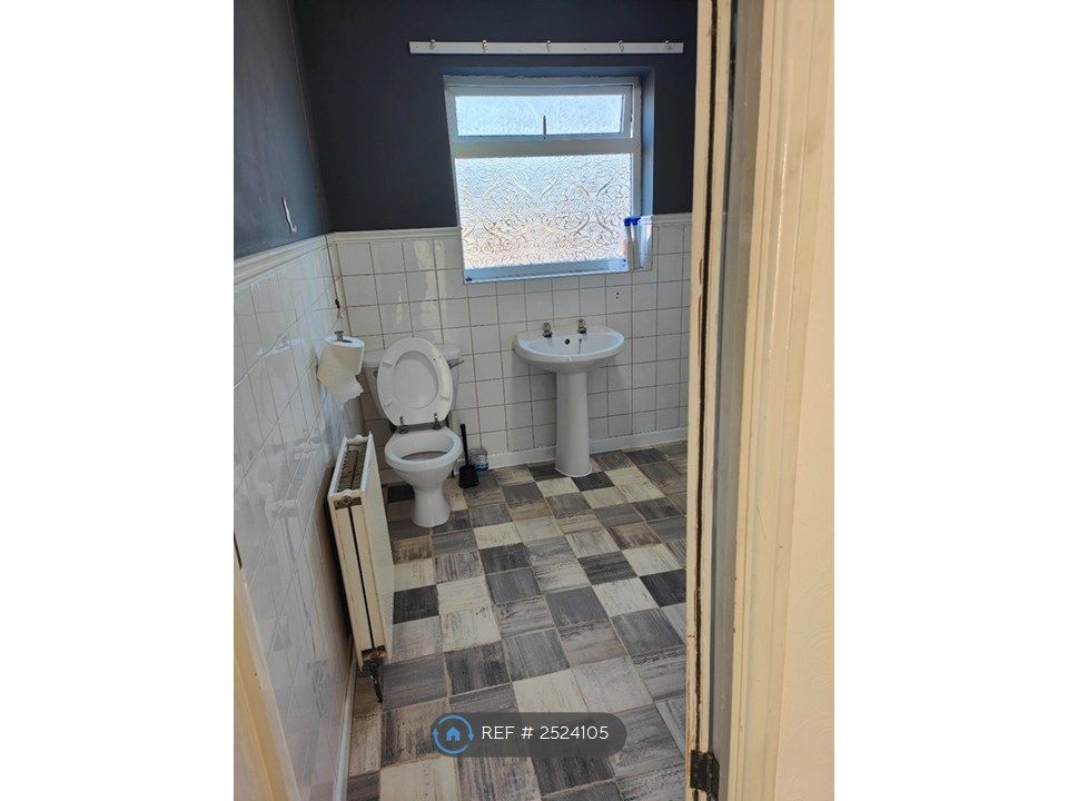 Property photo 3 of 21