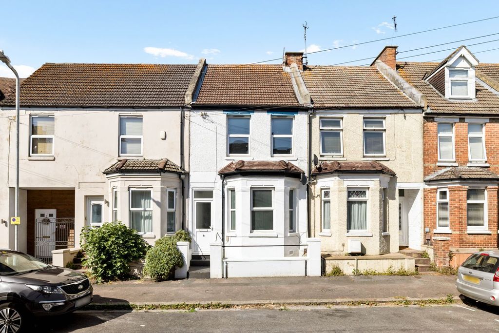 Property photo 1 of 13