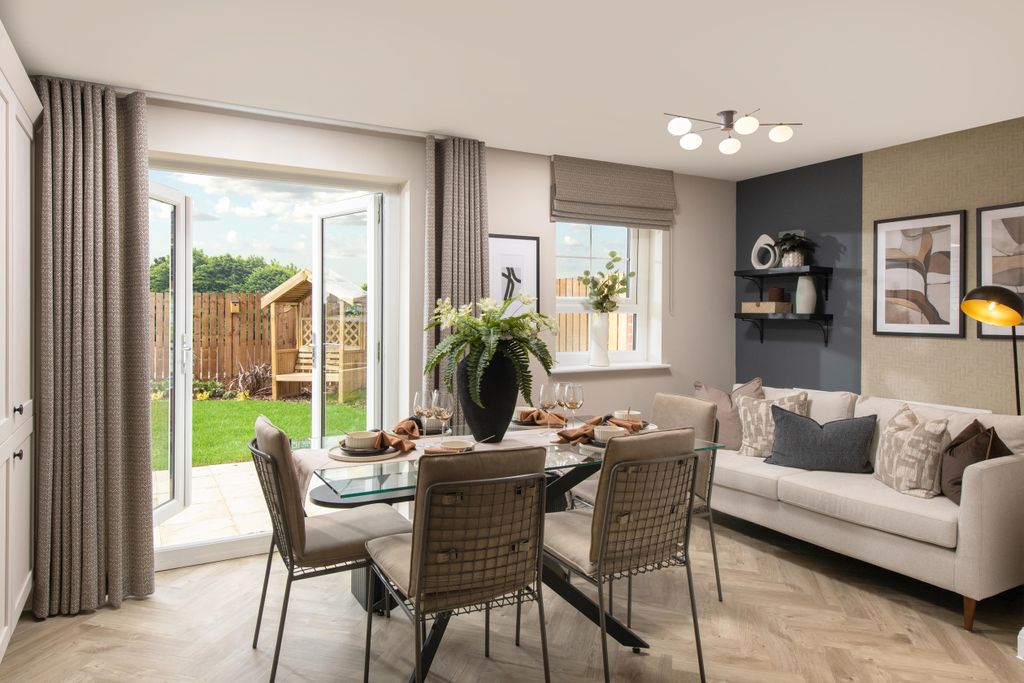 Property photo 3 of 9 Matlock Dining Kitchen