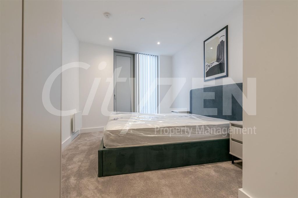 Property photo 3 of 44 Bedroom