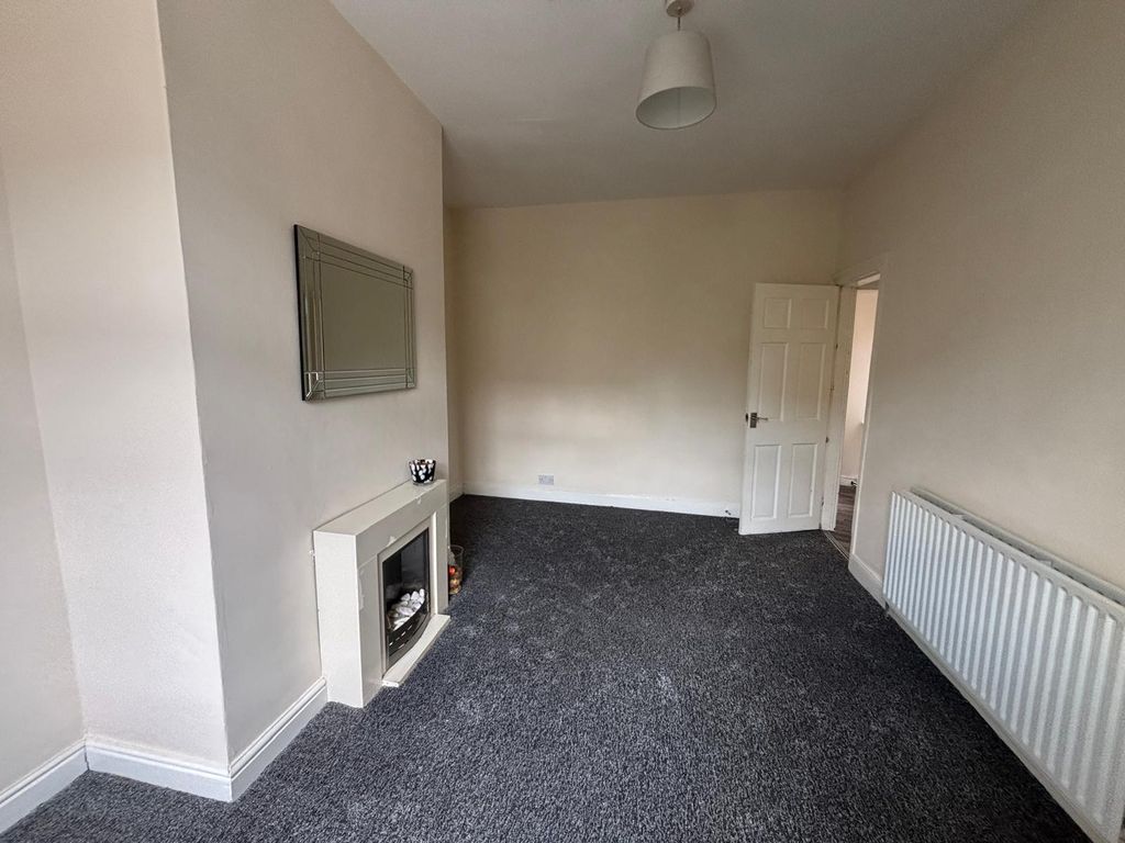 Property photo 2 of 12 Bedroom 1