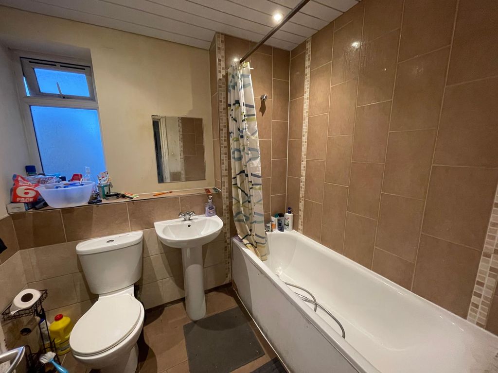 Property photo 3 of 3