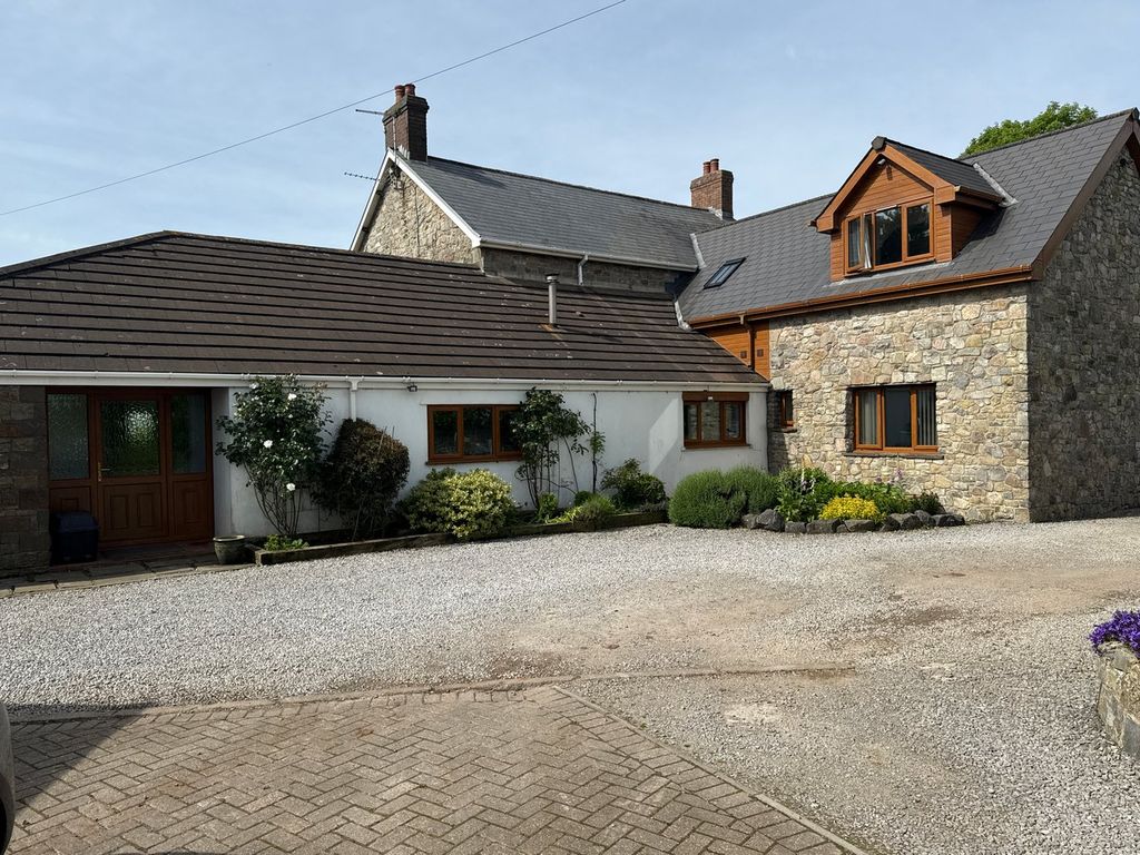 Additional image 34 of 8 bed farm for saleStormy Down, Pyle, Bridgend CF33