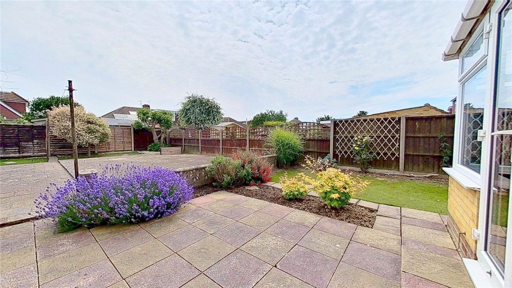 Property photo 2 of 12 Picture No. 04