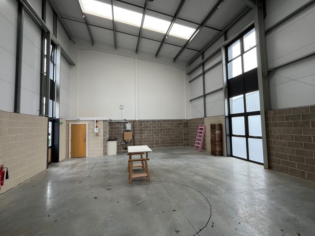 Property photo 2 of 3