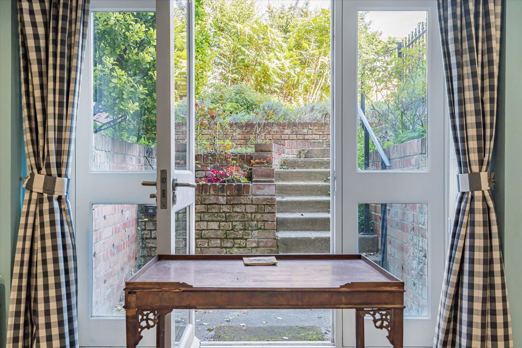 Additional image 19 of 4 bed town house for saleWoodstock Road, Oxford, Oxfordshire OX2