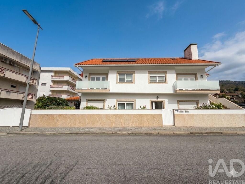 Property photo 1 of 1