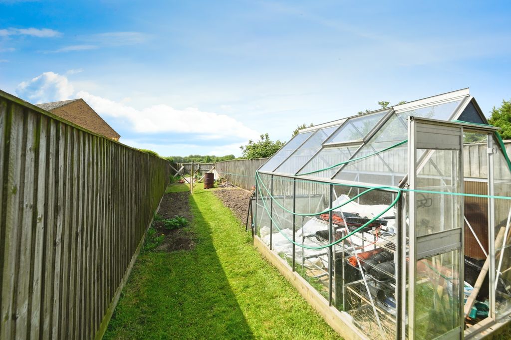 Property photo 3 of 20 52-1607153013