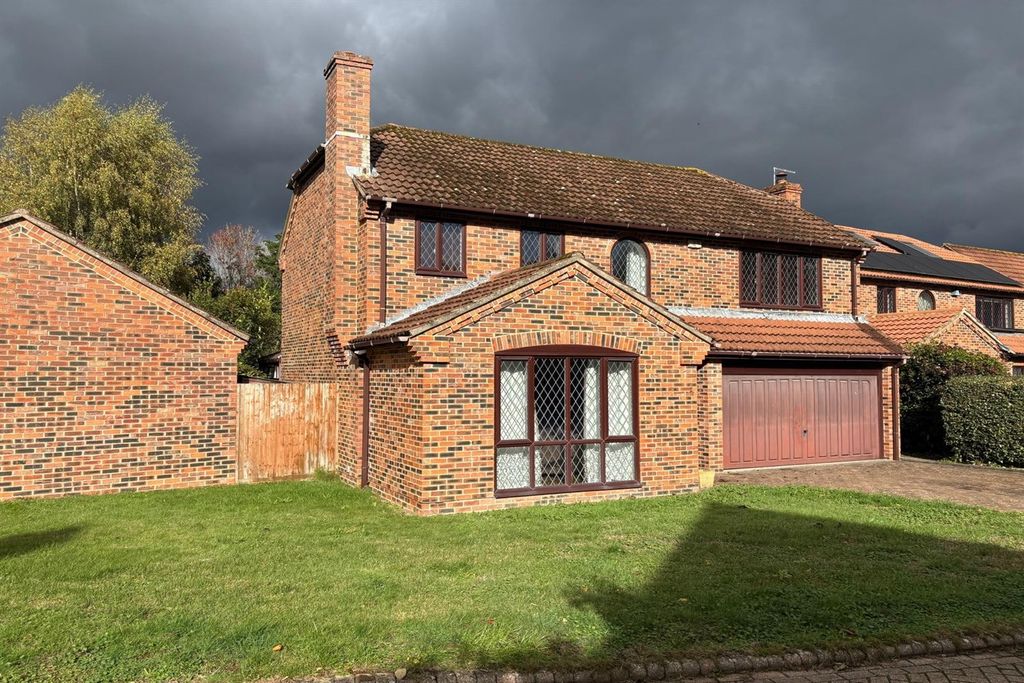 Property photo 1 of 16 (Main)