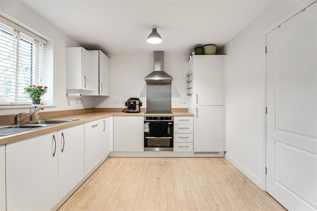 Property photo 2 of 24 25_74732.Jpg