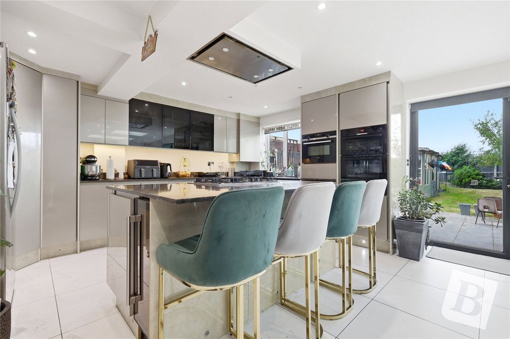 Property photo 1 of 30 Kitchen/Family