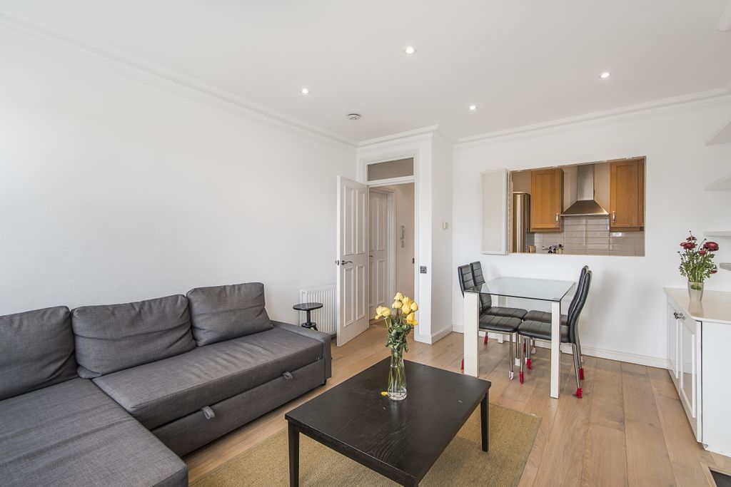 Property photo 1 of 12 Reception