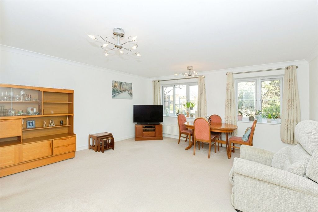 Property photo 3 of 17 Picture No. 25
