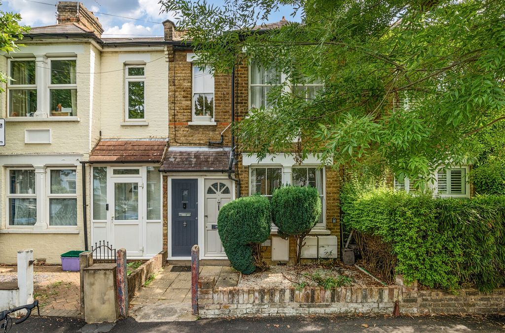 Property photo 1 of 11