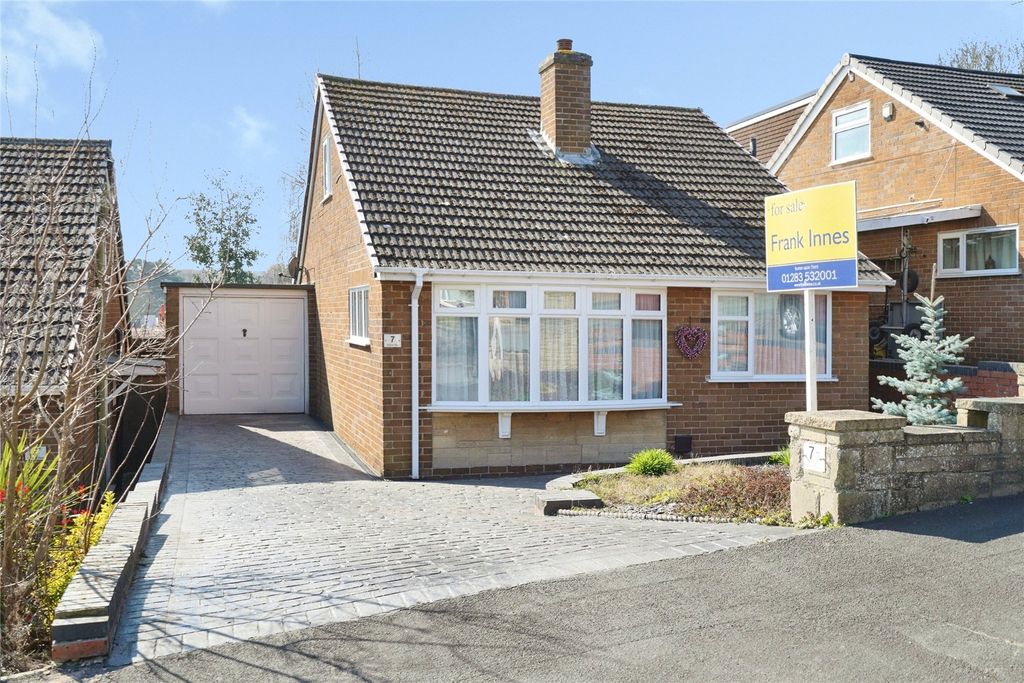 Property photo 1 of 25 Front