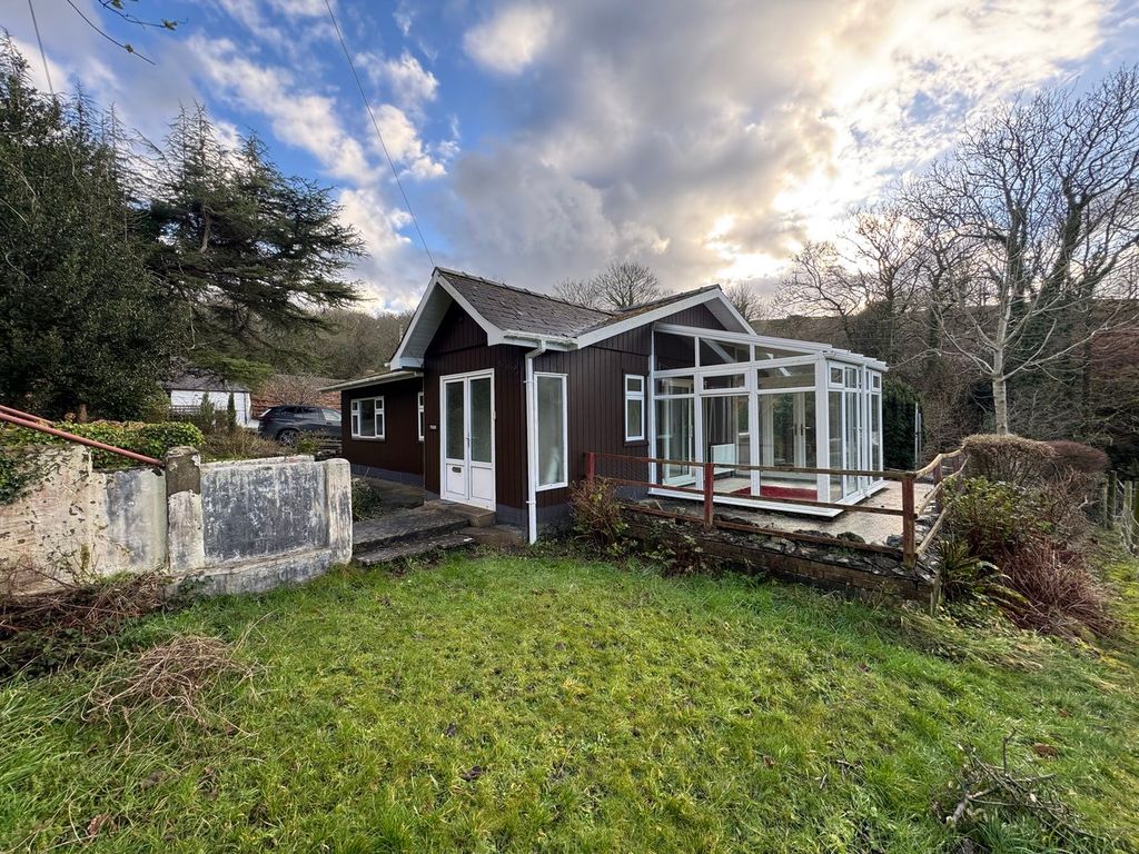 Property photo 3 of 28