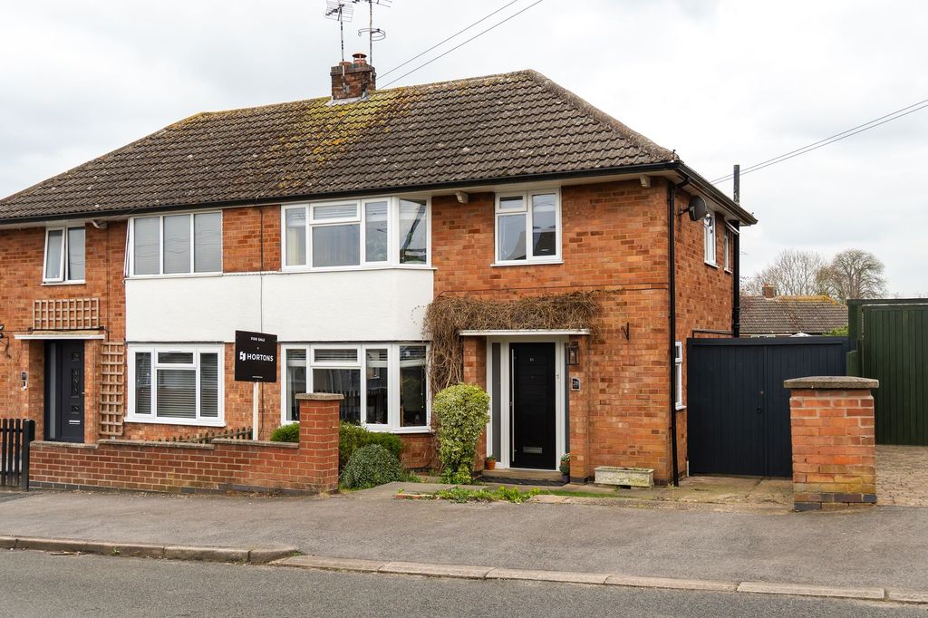 Property photo 1 of 27