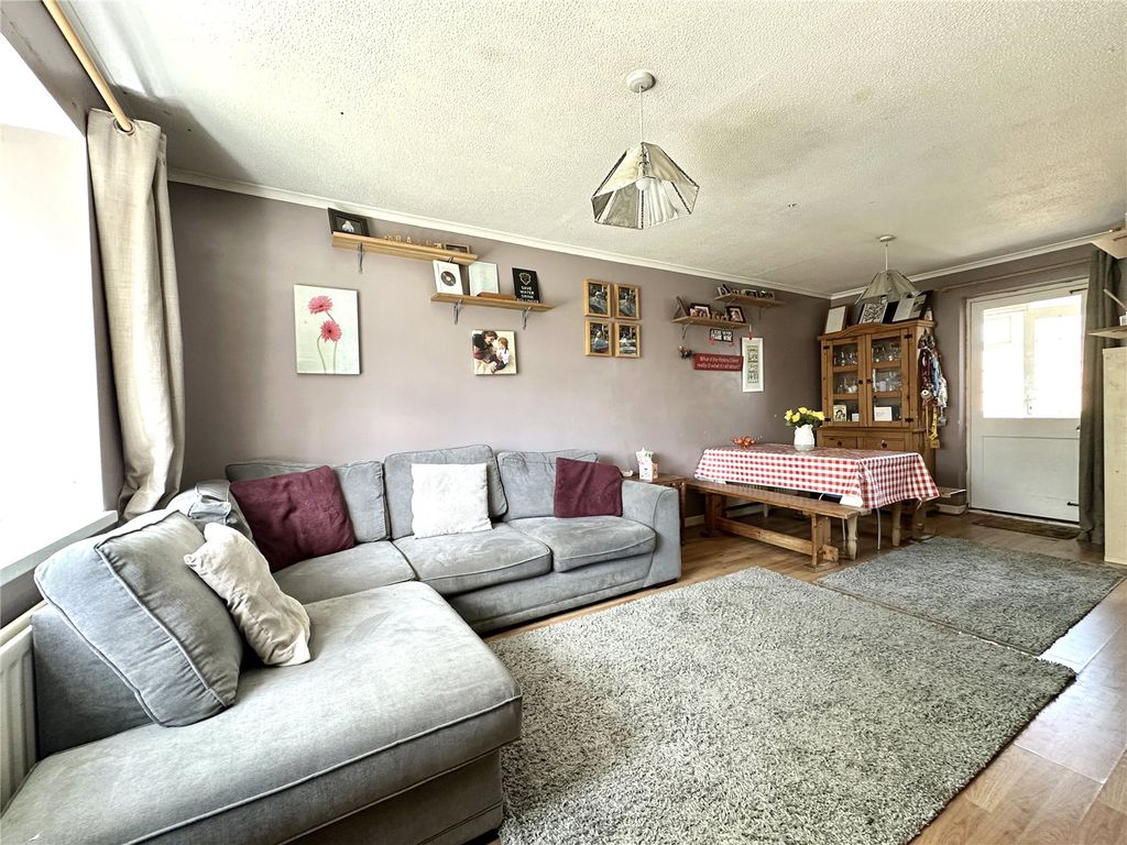 Property photo 3 of 15 Picture No. 06