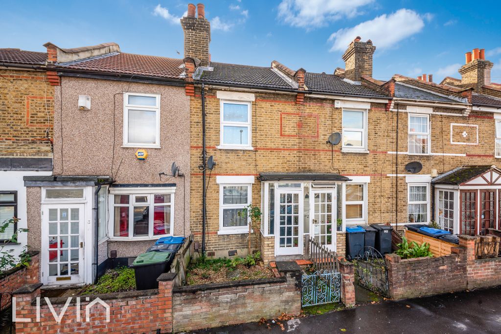 Property photo 1 of 9 Dartnell Road, 5-27_