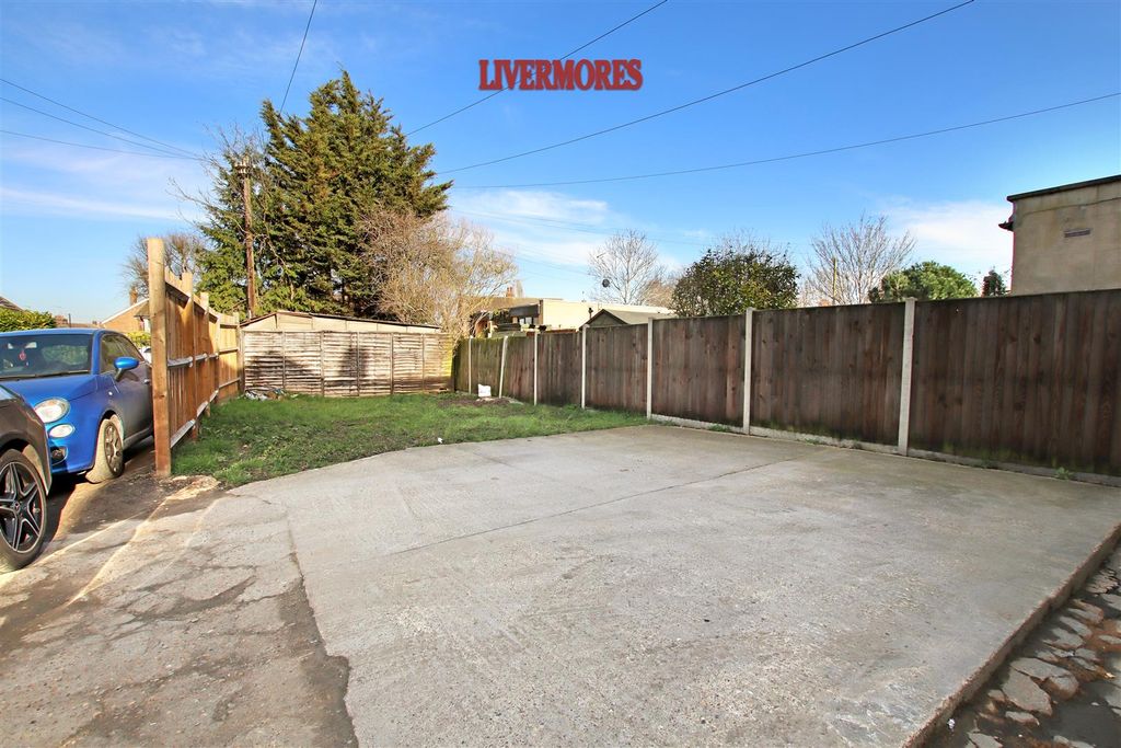 Property photo 2 of 7 Garden &amp; Parking.Jpg