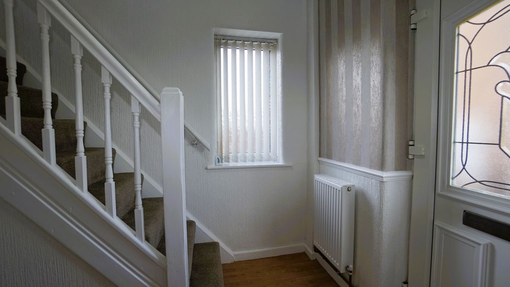 Property photo 2 of 23
