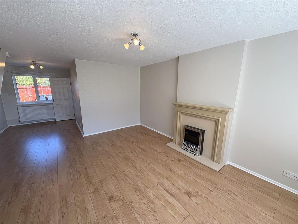 Property photo 2 of 15 Lounge/Dining Room