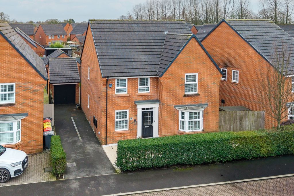 Property photo 1 of 48 Mosses Road-65