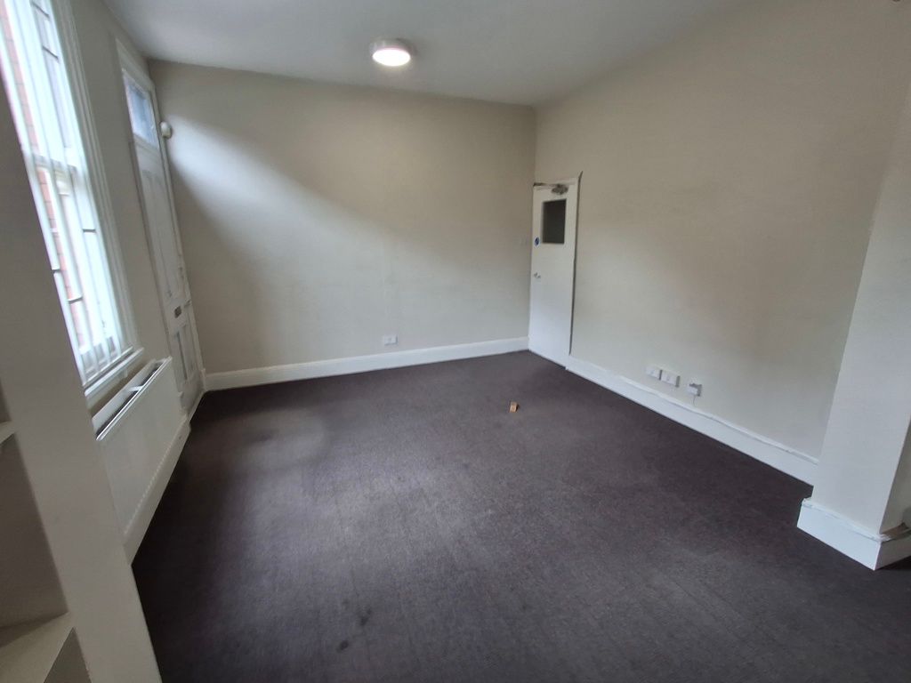 Property photo 3 of 5 Photo 3