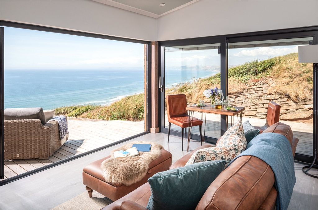 Property photo 3 of 16 Picture No. 23