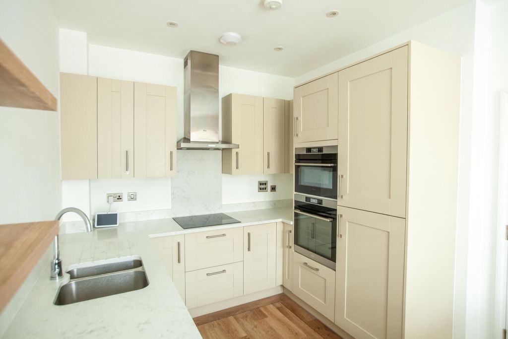 Property photo 2 of 13 Kitchen