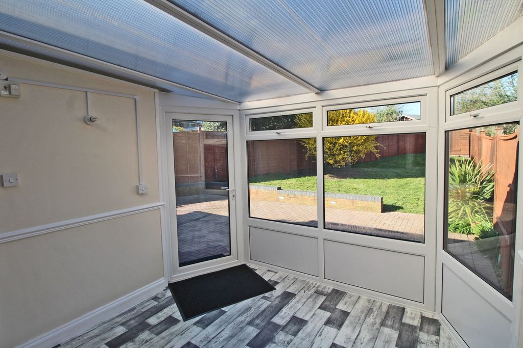 Property photo 3 of 9 Photo 3